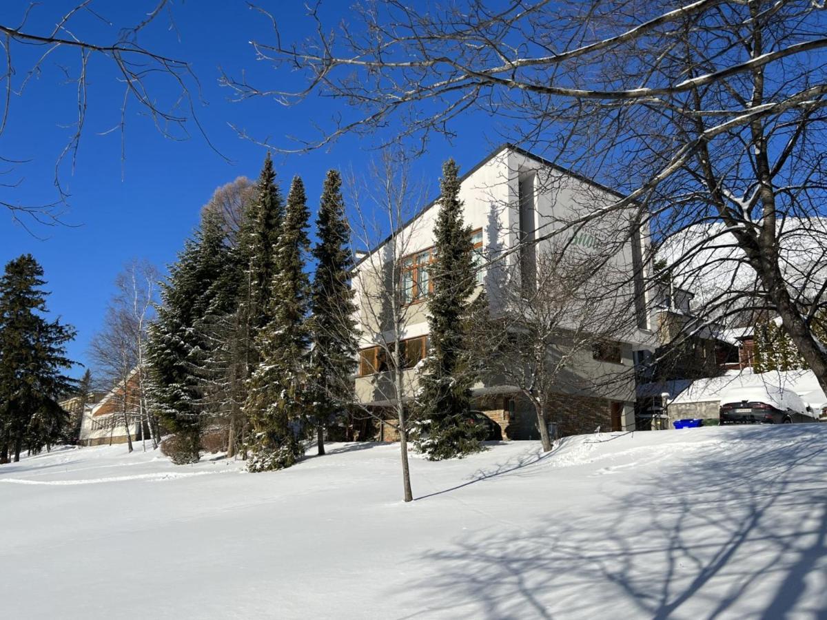 Apartmany Snow V Centre Stareho Smokovca วิสโซเค ดาตรี ภายนอก รูปภาพ